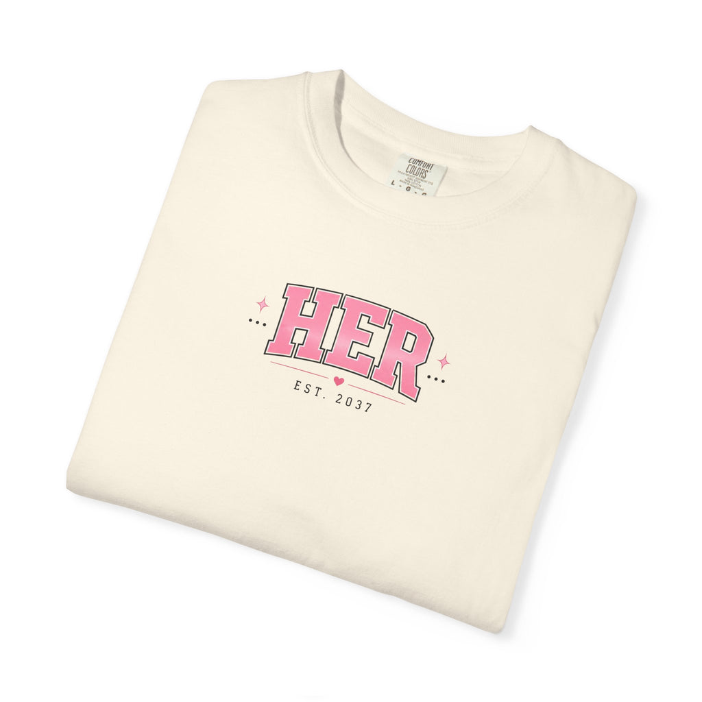 (Ivory) HER Graphic T-Shirt — Pink Lip Art Vintage Logo Tee